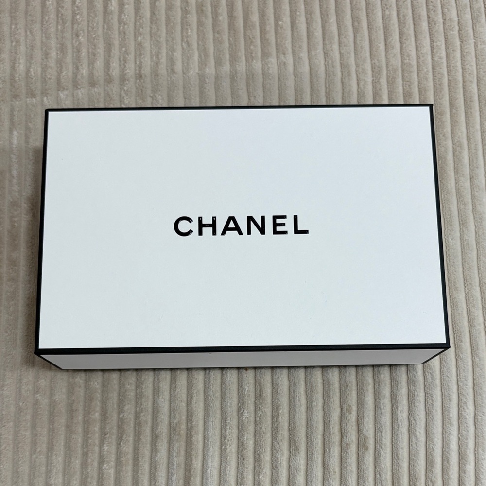 CHANEL Classic White Gift Box
